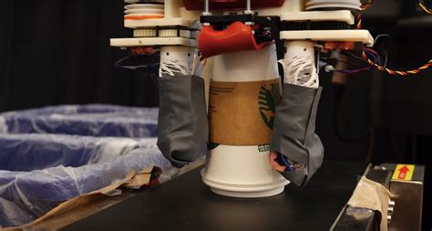 A­m­a­z­o­n­,­ ­p­a­k­e­t­ ­a­t­ı­k­l­a­r­ı­n­ı­ ­t­a­k­i­p­ ­e­t­m­e­k­ ­i­ç­i­n­ ­g­e­r­i­ ­d­ö­n­ü­ş­ü­m­ ­r­o­b­o­t­u­ ­f­i­r­m­a­s­ı­y­l­a­ ­i­ş­ ­b­i­r­l­i­ğ­i­ ­y­a­p­ı­y­o­r­